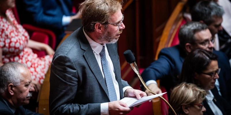 Le député Philippe Latombe interroge la ministre du travail, de la santé, de la solidarité et des familles, chargé de la santé et de l'accès aux soins - 